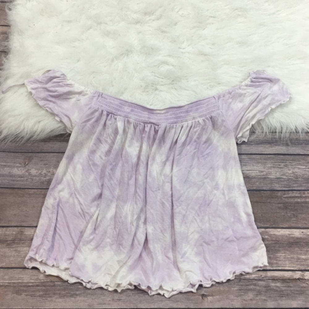American eagle off shoulder lettuce trim top